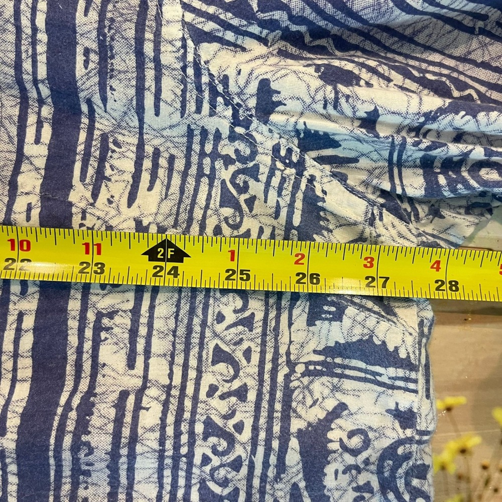 Women's Blue & White Printed Button-Down Shirt - Relaxed Collared Top - Picture 6 of 8